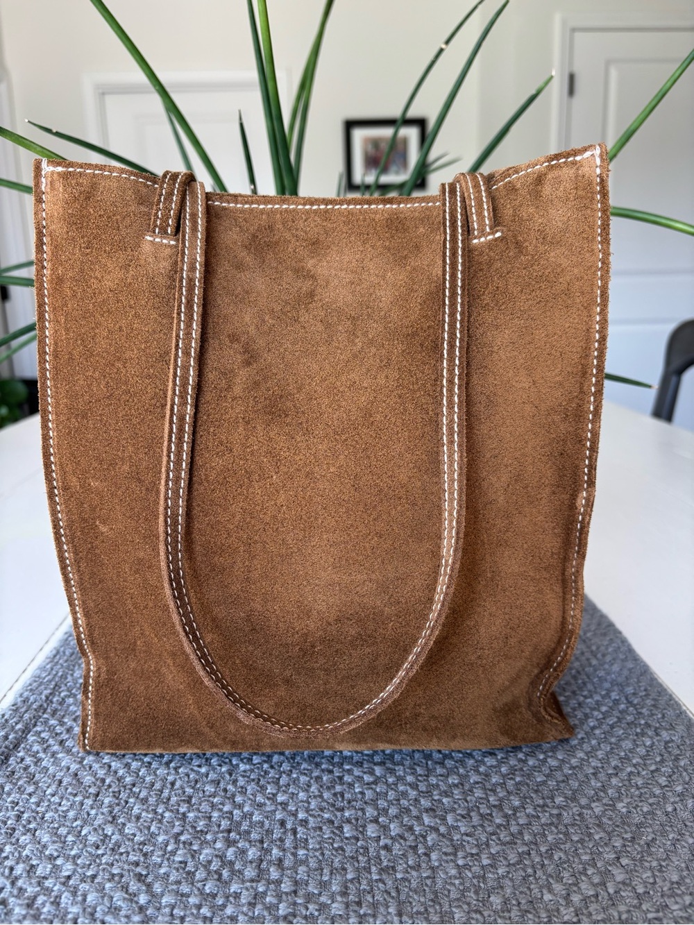 Parker Thatch Magazine Tote in Desert Sand (Suede) - Picture 3 of 11
